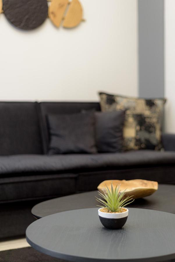 Acropolis Deluxe Apartment Atina Dış mekan fotoğraf